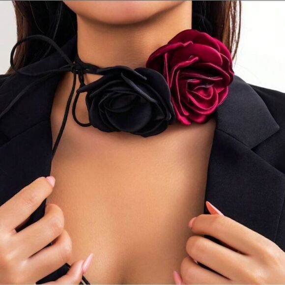 1 Pc Elegant Chokers Necklace with Rose Flowers - Adjustable - Picture 2 of 10